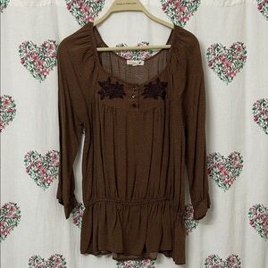 Mine Brown Women's Blouse with Floral Detail